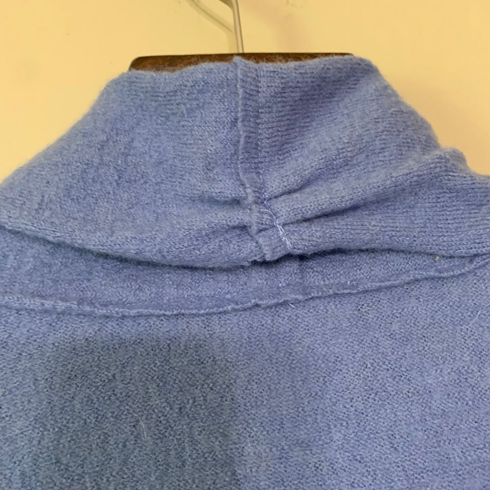 Chico's 100% Wool Cornflower Blue Shrug/Cardigan READ Size 1 - Picture 2 of 12